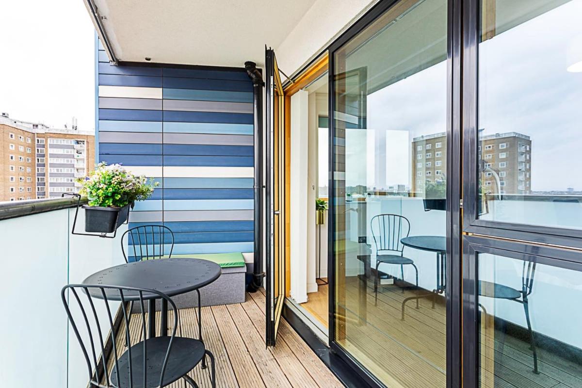 Trendy Queen'S Park Apartment With Views Across London Bagian luar foto