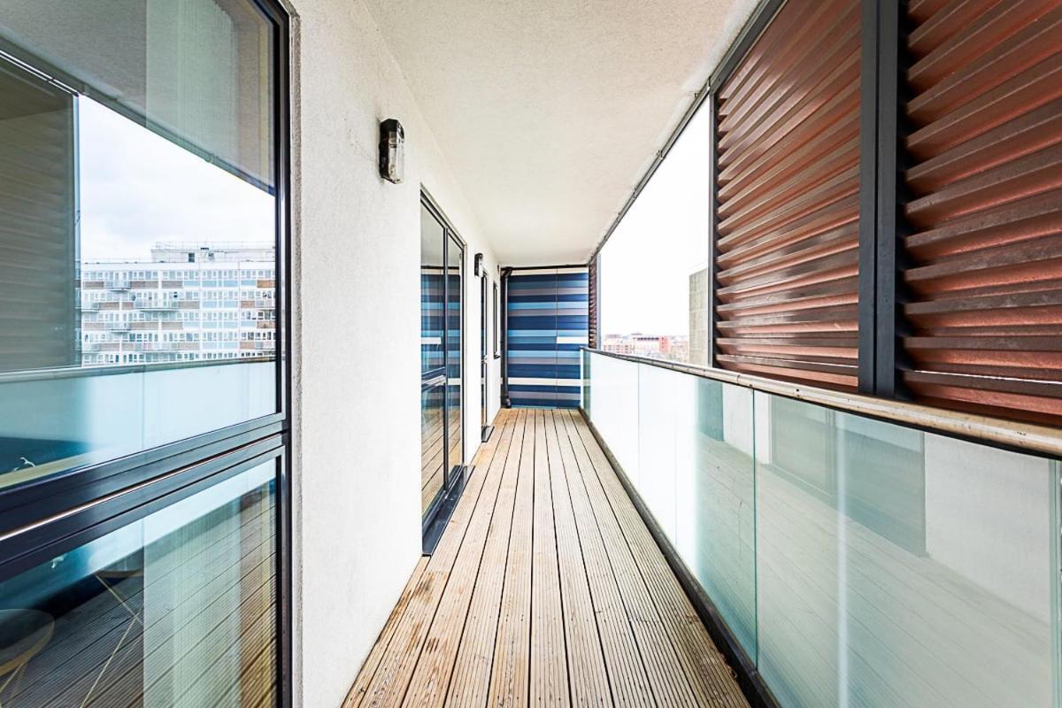 Trendy Queen'S Park Apartment With Views Across London Bagian luar foto